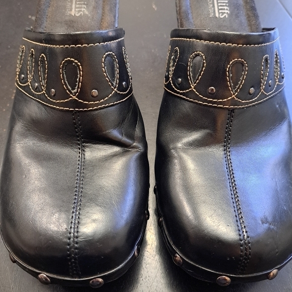 White Mountain Cliffs Mules/Clogs  Size 9M - Picture 2 of 11